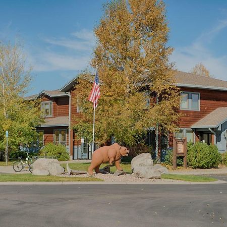 Yellowstone Grizzly Rv Park And Cabins Villa West Yellowstone Bagian luar foto
